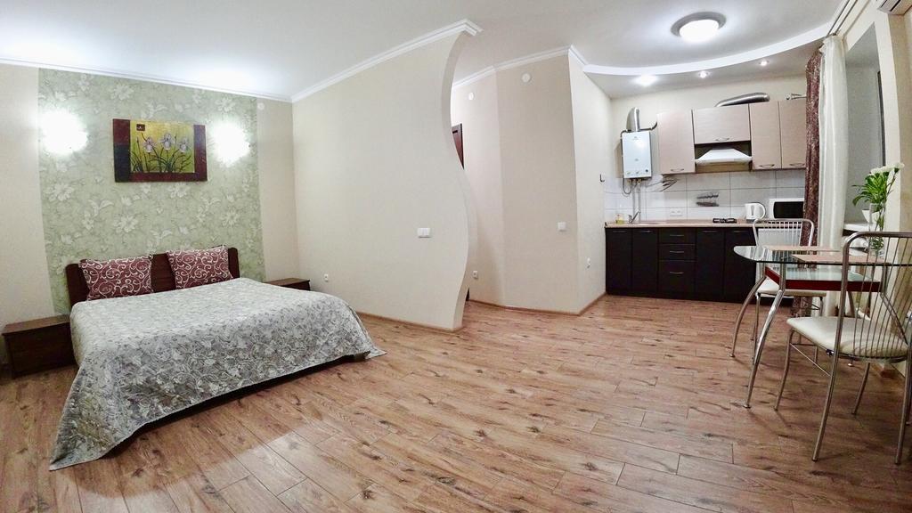 Myru Apartment Chernihiv Ngoại thất bức ảnh